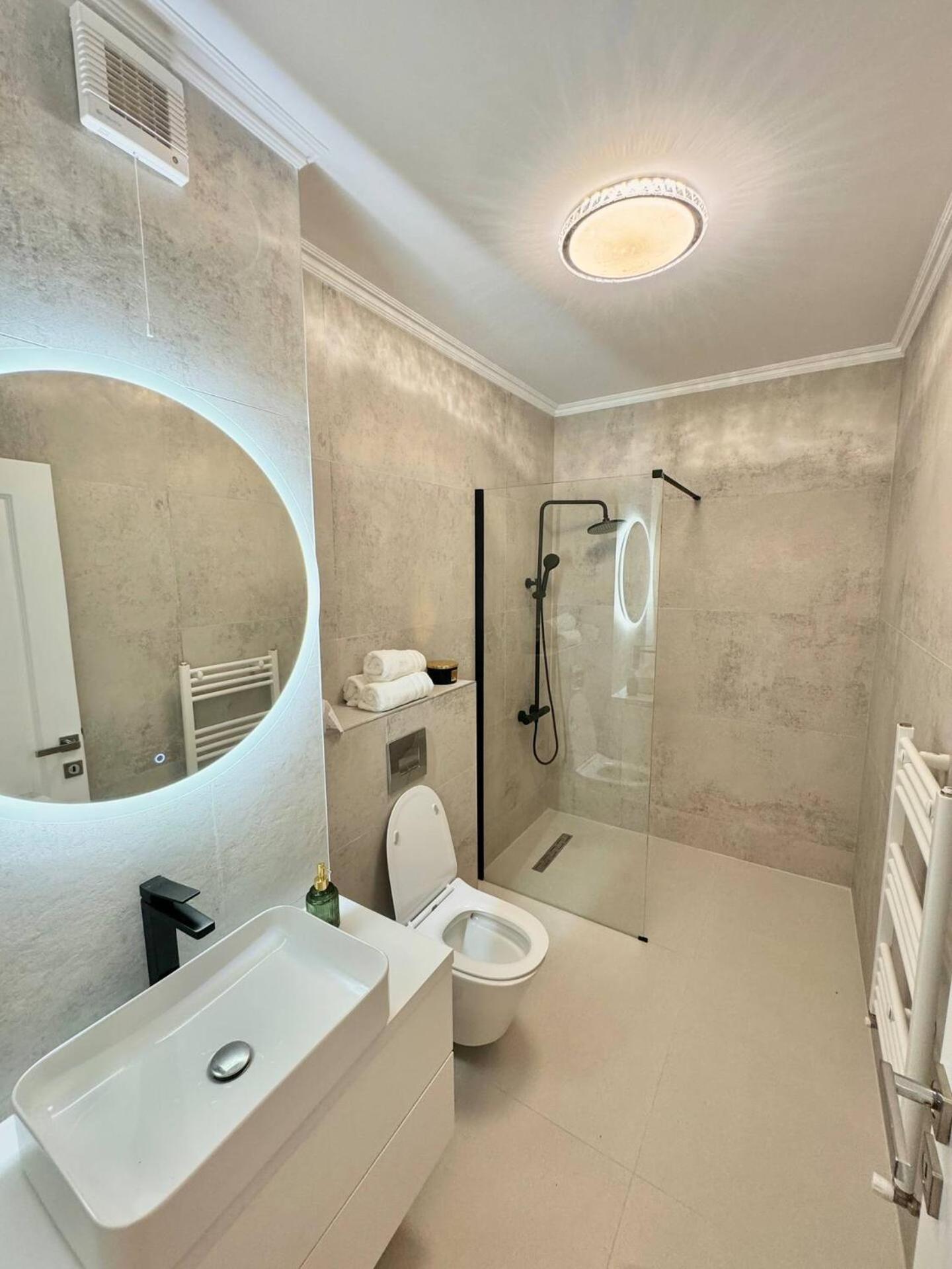 Lake View Luxury Apartament Kaloşvar Dış mekan fotoğraf
